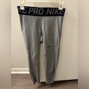 Women’s Nike Pro 7/8 inch Leggings